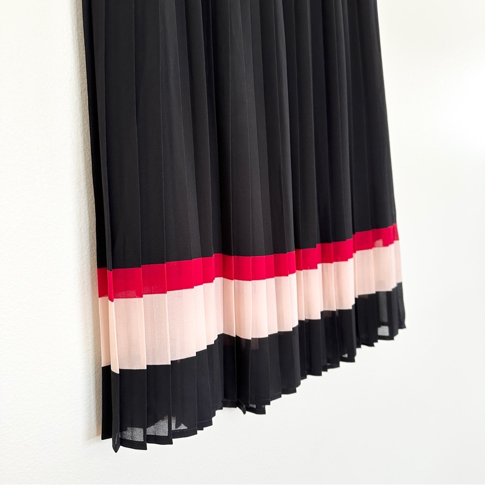 Black Pleated Midi Skirt Size Small - Picture 4 of 8